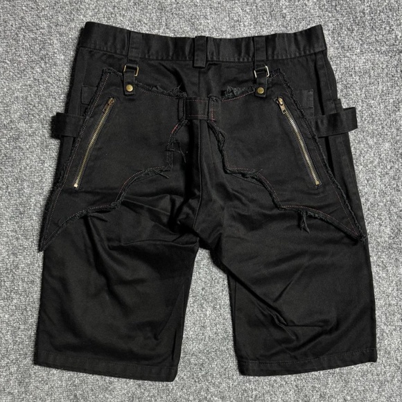 Visual kei batwing shorts - Picture 2 of 2